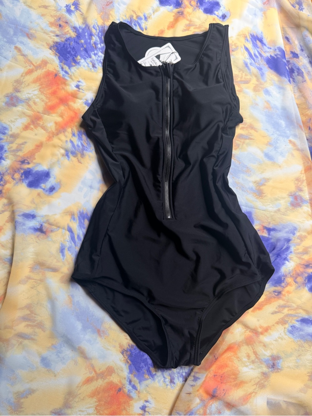 size s 🌴black front-zip one-piece swimsuit🌴